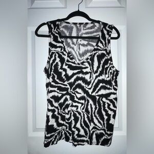 Nine West Black and White Patterned Super Soft Rayon Tank Top XL